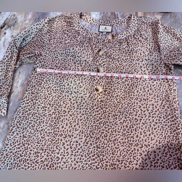 Women’s TUCKERNUCK leopard print cotton blouse- Size XS - Picture 2 of 8